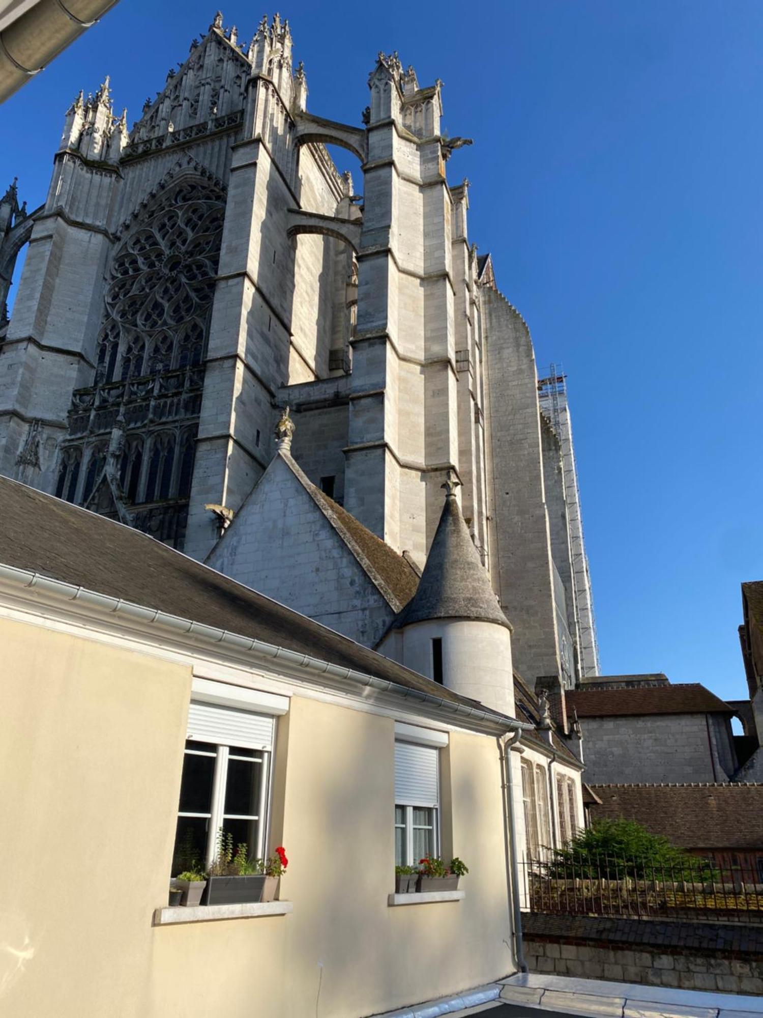 Appartement Hyper-Centre Vue Cathedrale Beauvais Eksteriør billede